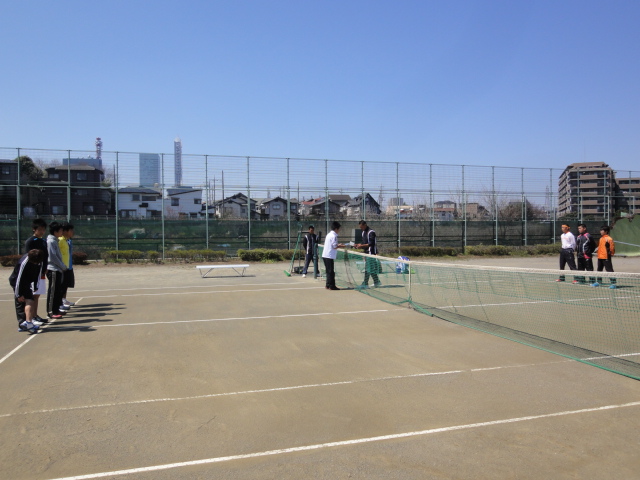 http://www.ariake.kaetsu.ac.jp/club/tennis/DSC03590.JPG