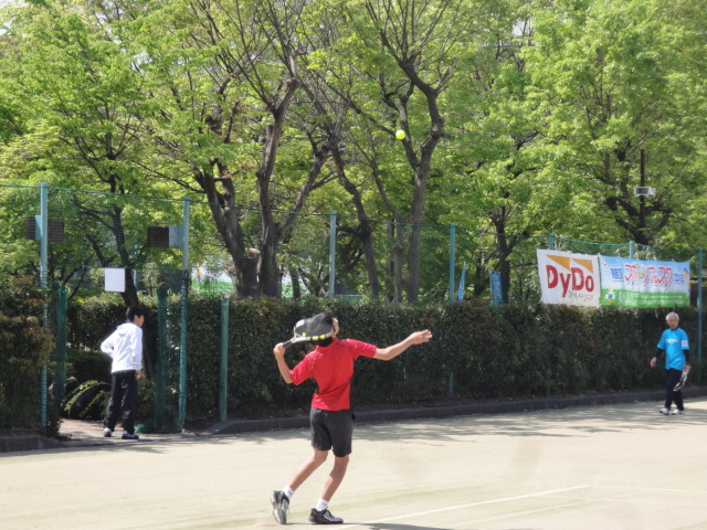 http://www.ariake.kaetsu.ac.jp/club/tennis/DSC03730.JPG