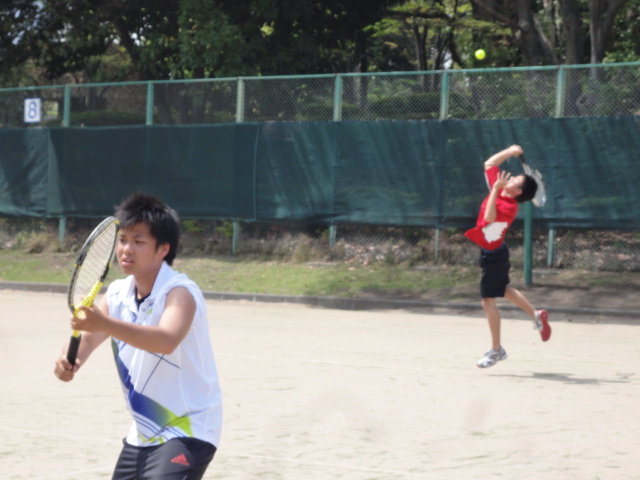 http://www.ariake.kaetsu.ac.jp/club/tennis/DSC03734.JPG