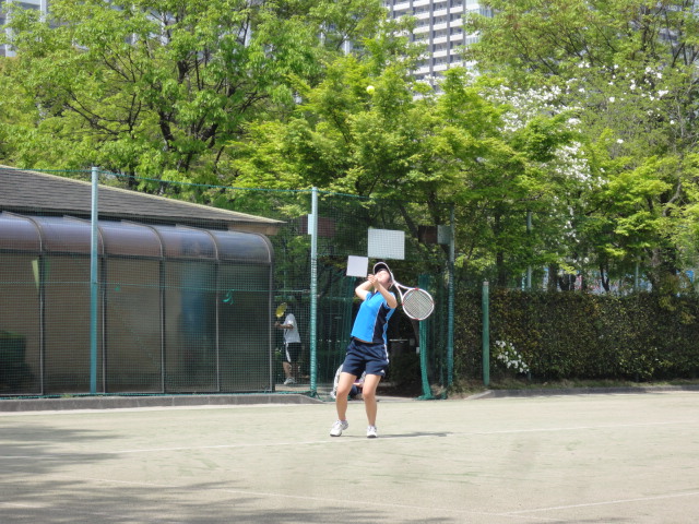 http://www.ariake.kaetsu.ac.jp/club/tennis/DSC03735.JPG