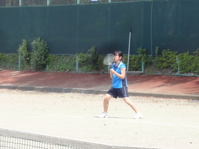 http://www.ariake.kaetsu.ac.jp/club/tennis/DSC03736.JPG
