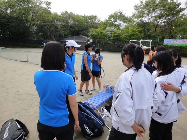 http://www.ariake.kaetsu.ac.jp/club/tennis/DSC03744.JPG