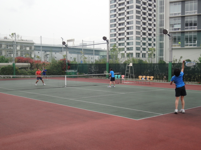 http://www.ariake.kaetsu.ac.jp/club/tennis/DSC03758.JPG