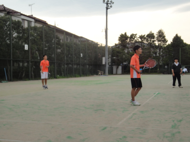http://www.ariake.kaetsu.ac.jp/club/tennis/DSC03866.JPG