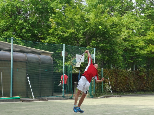 http://www.ariake.kaetsu.ac.jp/club/tennis/DSC05036.JPG