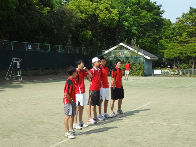 http://www.ariake.kaetsu.ac.jp/club/tennis/DSC05052.JPG