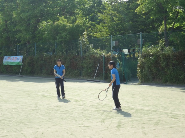 http://www.ariake.kaetsu.ac.jp/club/tennis/DSC05063.JPG