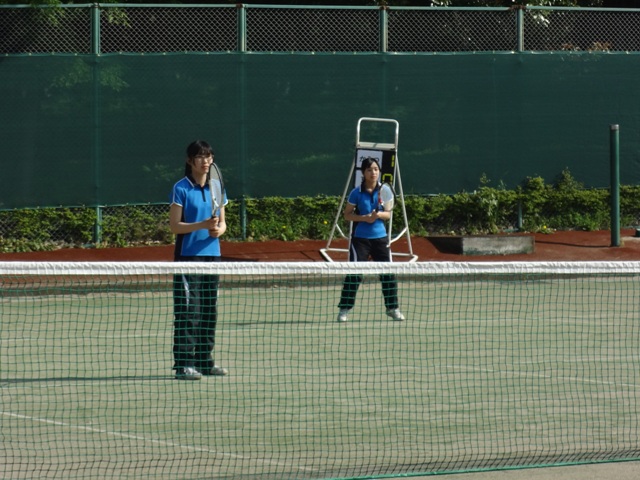 http://www.ariake.kaetsu.ac.jp/club/tennis/DSC05073.JPG