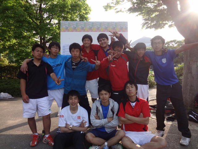 http://www.ariake.kaetsu.ac.jp/club/tennis/DSC05098.JPG