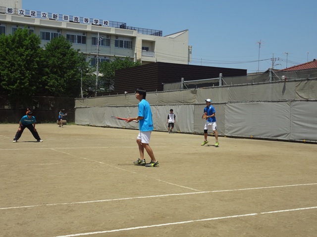 http://www.ariake.kaetsu.ac.jp/club/tennis/DSC05423.JPG