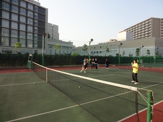 http://www.ariake.kaetsu.ac.jp/club/tennis/DSC05456.JPG