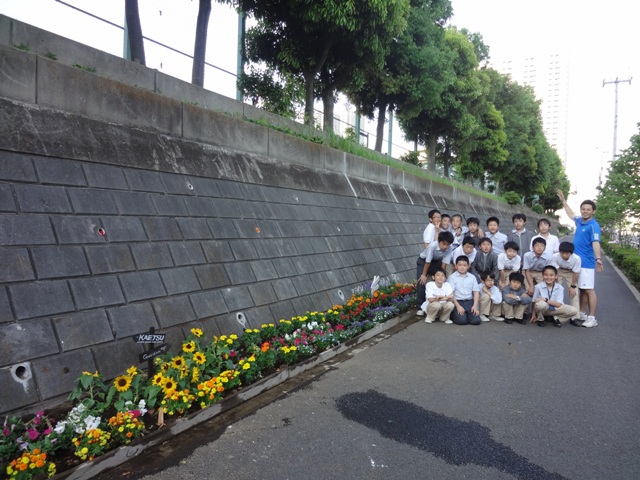 http://www.ariake.kaetsu.ac.jp/club/tennis/DSC05647.JPG