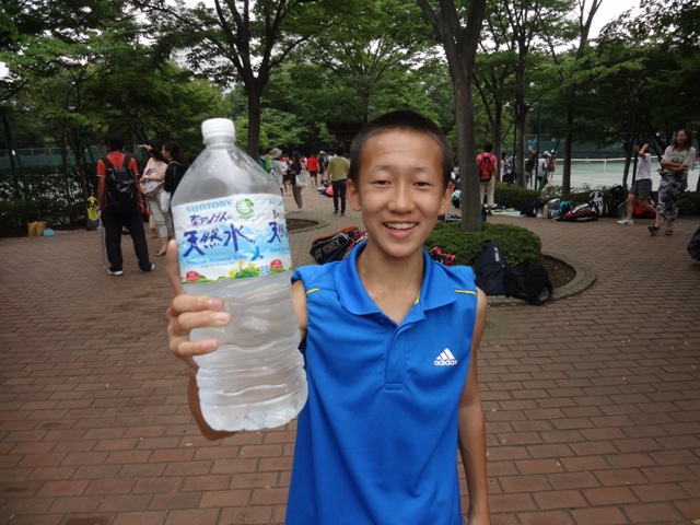 http://www.ariake.kaetsu.ac.jp/club/tennis/DSC06062.JPG
