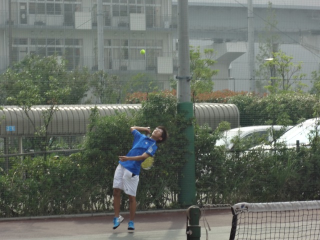 http://www.ariake.kaetsu.ac.jp/club/tennis/DSC06122.JPG