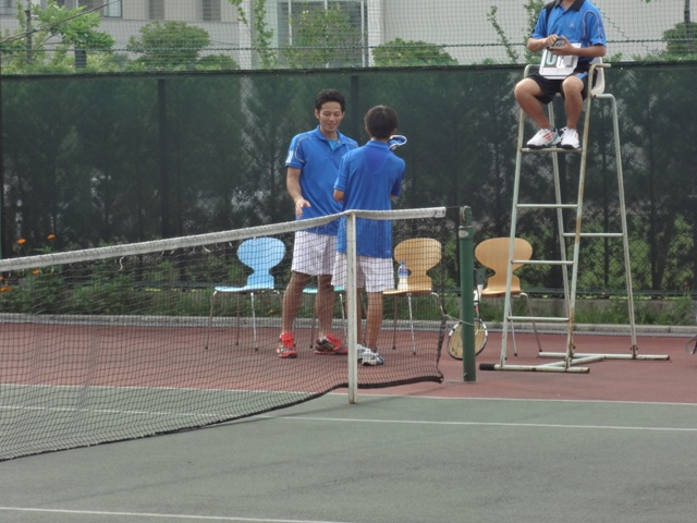 http://www.ariake.kaetsu.ac.jp/club/tennis/DSC06143.JPG