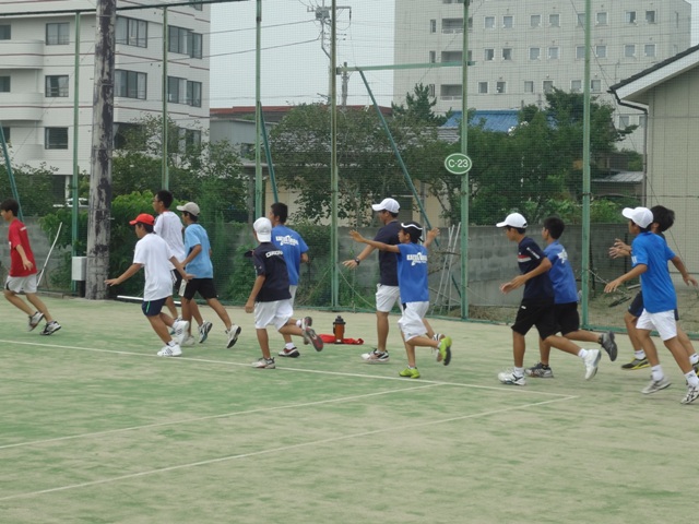 http://www.ariake.kaetsu.ac.jp/club/tennis/DSC06158.JPG