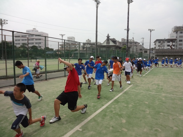 http://www.ariake.kaetsu.ac.jp/club/tennis/DSC06161.JPG