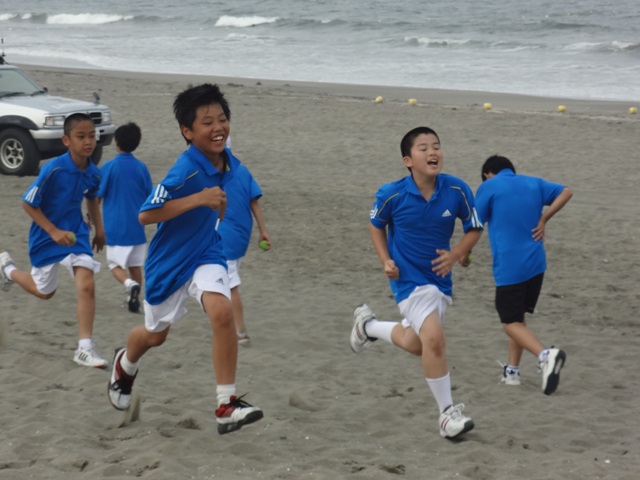 http://www.ariake.kaetsu.ac.jp/club/tennis/DSC06178.JPG