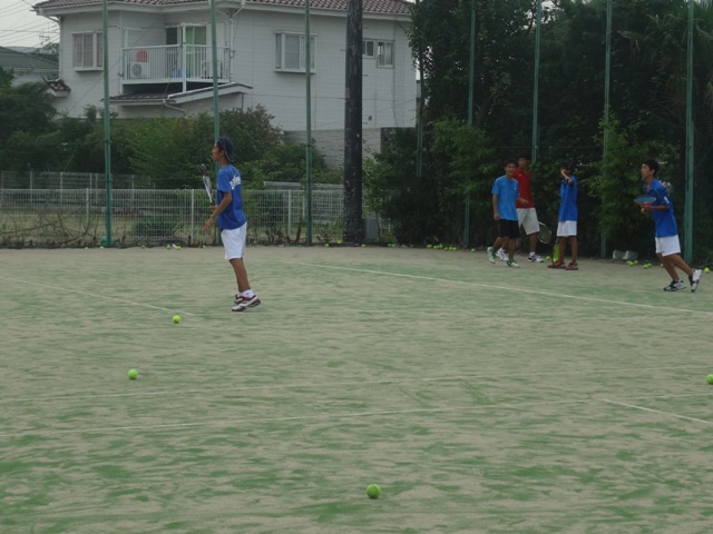 http://www.ariake.kaetsu.ac.jp/club/tennis/DSC06205.JPG