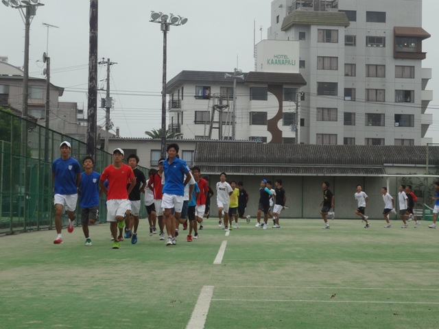 http://www.ariake.kaetsu.ac.jp/club/tennis/DSC06228.JPG