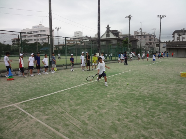 http://www.ariake.kaetsu.ac.jp/club/tennis/DSC06246.JPG