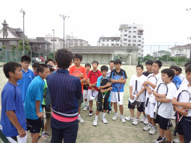 http://www.ariake.kaetsu.ac.jp/club/tennis/DSC06249.JPG