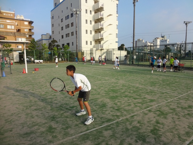 http://www.ariake.kaetsu.ac.jp/club/tennis/DSC06258.JPG