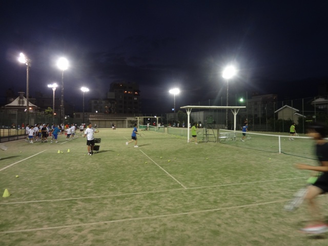 http://www.ariake.kaetsu.ac.jp/club/tennis/DSC06260.JPG
