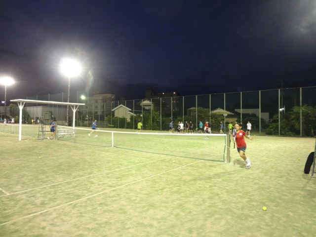http://www.ariake.kaetsu.ac.jp/club/tennis/DSC06261.JPG