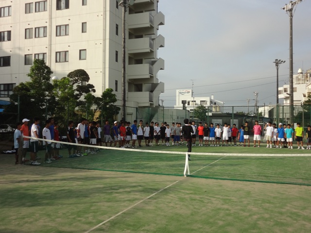 http://www.ariake.kaetsu.ac.jp/club/tennis/DSC06272.JPG