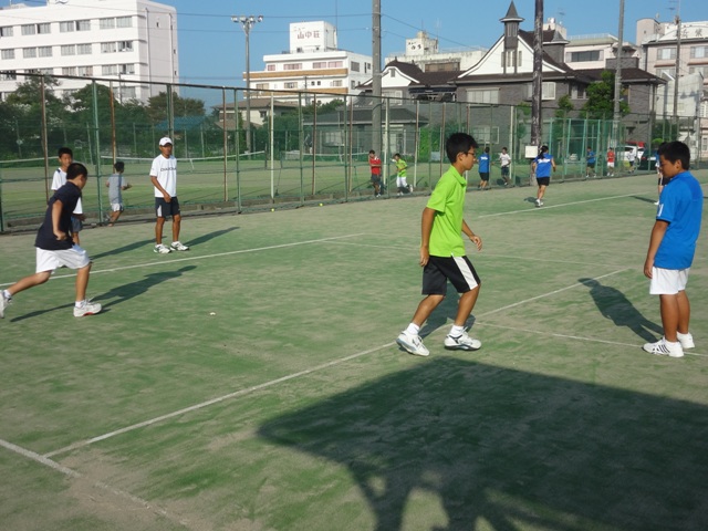 http://www.ariake.kaetsu.ac.jp/club/tennis/DSC06291.JPG
