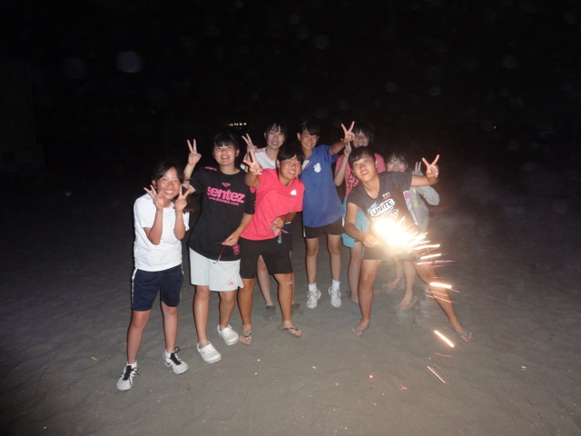 http://www.ariake.kaetsu.ac.jp/club/tennis/DSC06345.JPG