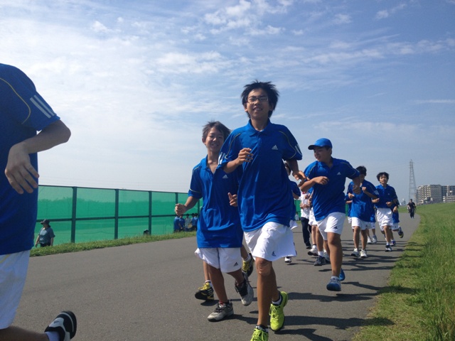 http://www.ariake.kaetsu.ac.jp/club/tennis/IMG_1045.JPG