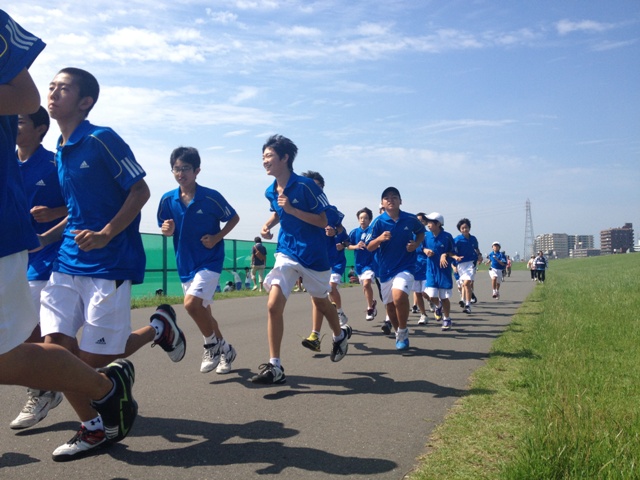 http://www.ariake.kaetsu.ac.jp/club/tennis/IMG_1050.JPG