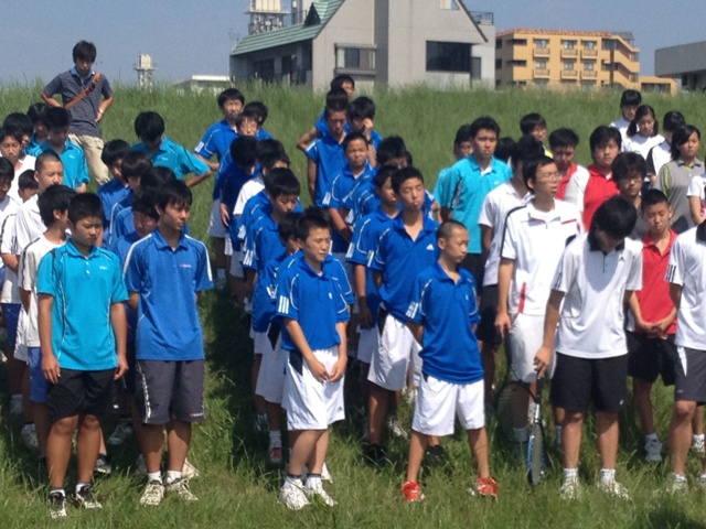 http://www.ariake.kaetsu.ac.jp/club/tennis/IMG_1054.JPG