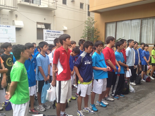 http://www.ariake.kaetsu.ac.jp/club/tennis/IMG_1183.JPG