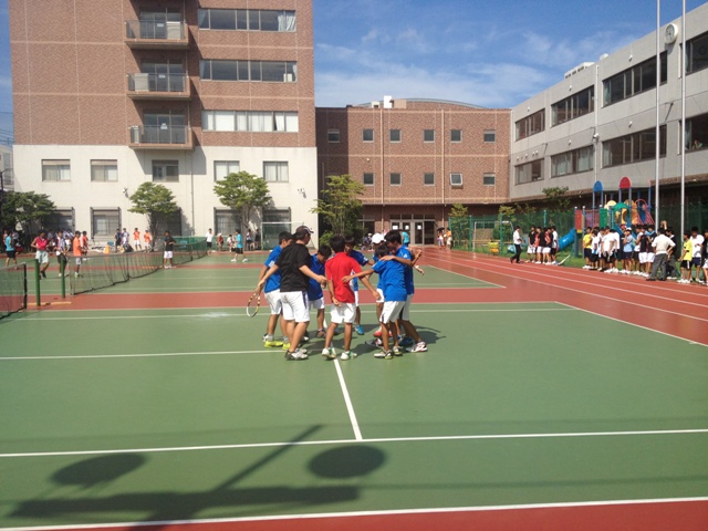 http://www.ariake.kaetsu.ac.jp/club/tennis/IMG_1444.JPG