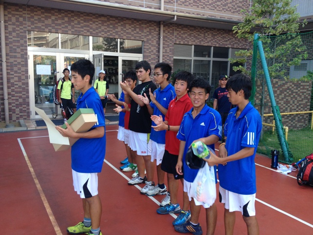 http://www.ariake.kaetsu.ac.jp/club/tennis/IMG_1462.JPG