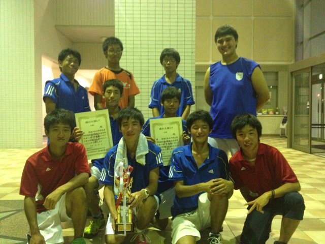 http://www.ariake.kaetsu.ac.jp/club/tennis/IMG_1474.JPG