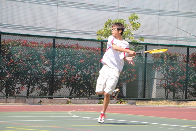 http://www.ariake.kaetsu.ac.jp/club/tennis/IMG_7281.JPG