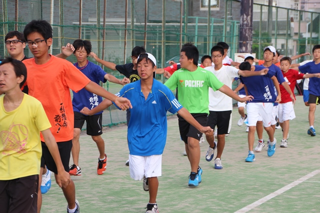 http://www.ariake.kaetsu.ac.jp/club/tennis/IMG_9160.JPG