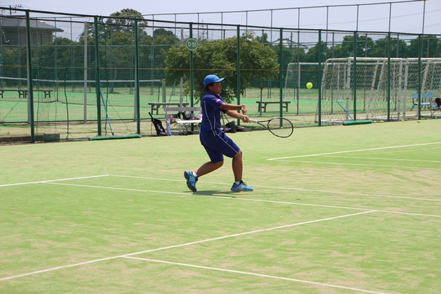 http://www.ariake.kaetsu.ac.jp/club/tennis/IMG_9388.JPG