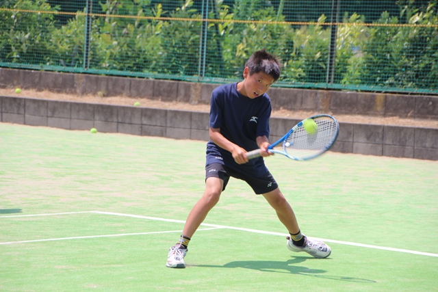 http://www.ariake.kaetsu.ac.jp/club/tennis/IMG_9399.JPG