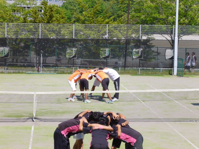 http://www.ariake.kaetsu.ac.jp/club/tennis/P1000250.JPG