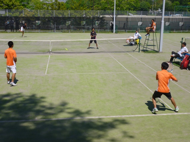 http://www.ariake.kaetsu.ac.jp/club/tennis/P1000260.JPG