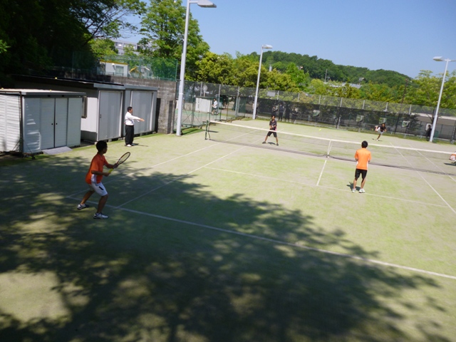 http://www.ariake.kaetsu.ac.jp/club/tennis/P1000262.JPG