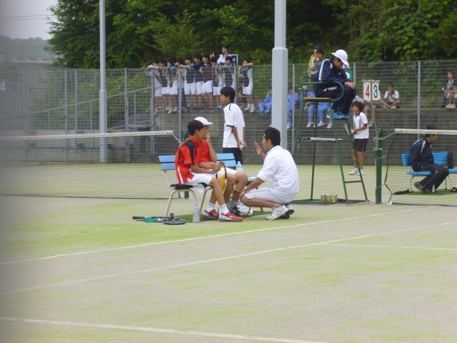 http://www.ariake.kaetsu.ac.jp/club/tennis/P1000282.JPG