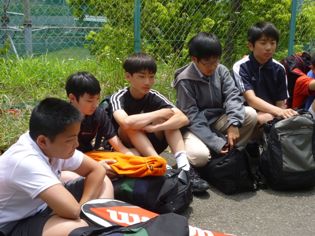 http://www.ariake.kaetsu.ac.jp/club/tennis/P1000309.JPG