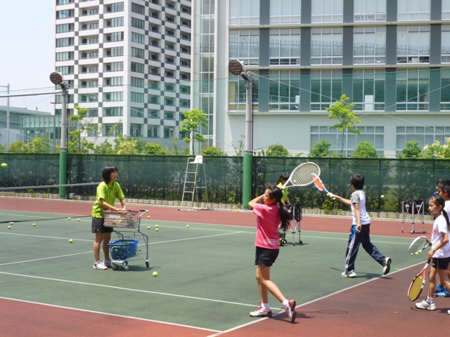 http://www.ariake.kaetsu.ac.jp/club/tennis/P1000783.JPG