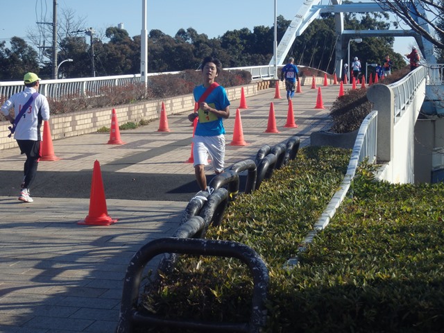 http://www.ariake.kaetsu.ac.jp/club/tennis/P1110007.JPG